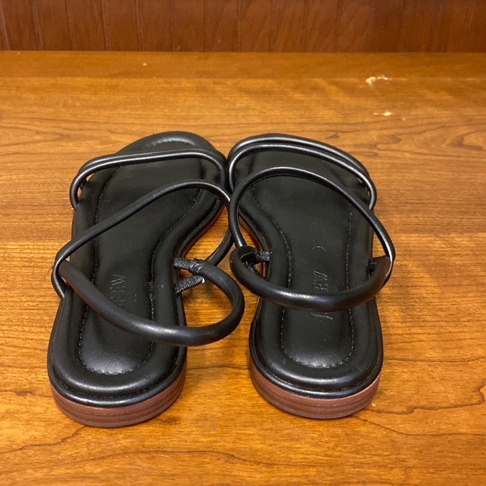 J Crew Tubular-strap sandals
Item BQ435 - Picture 3 of 5